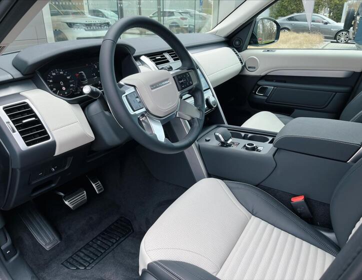 Land Rover Discovery 8