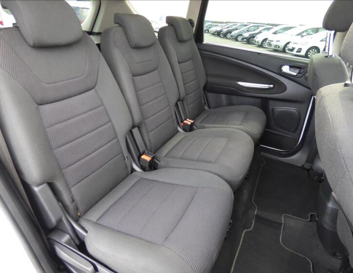 Ford S-MAX 53