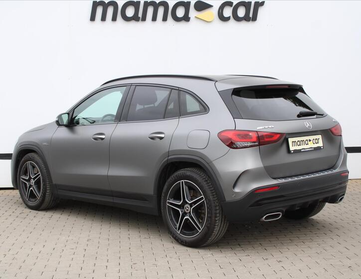 Mercedes-Benz GLA 5