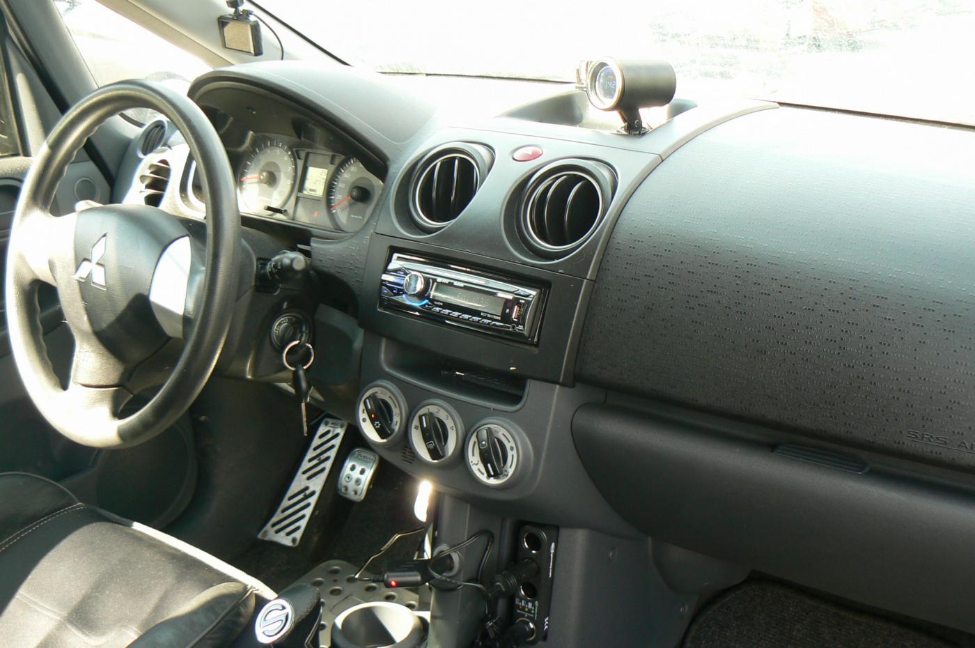 Mitsubishi Colt