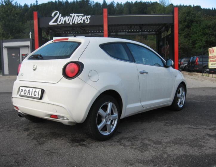 Alfa Romeo MiTo 6