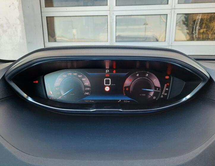 Peugeot 5008 17