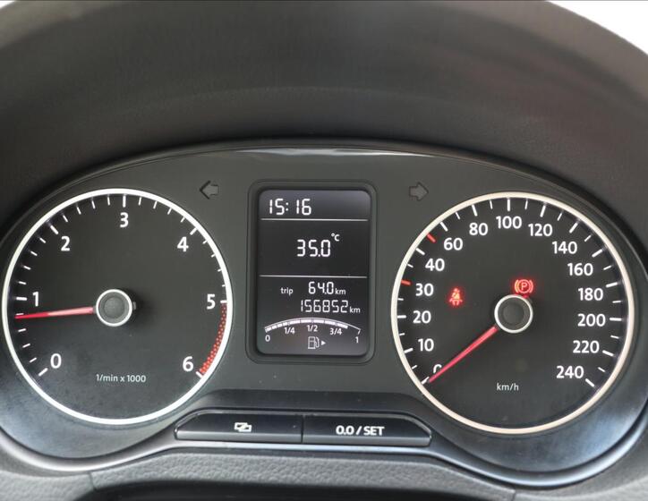 Volkswagen Polo 24