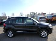 Volkswagen Tiguan 8