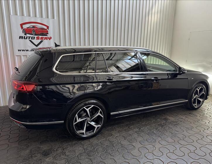 Volkswagen Passat 9