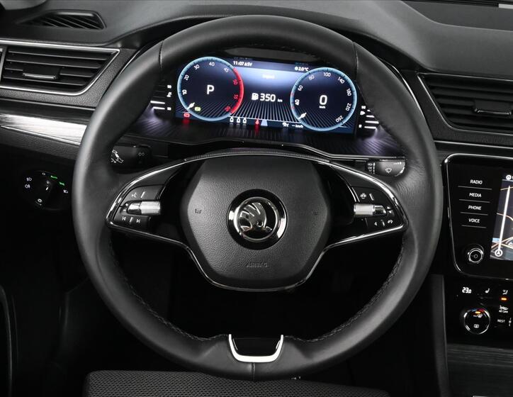 Škoda Superb 16