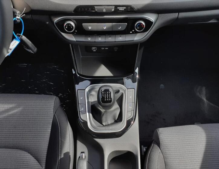 Hyundai i30 8