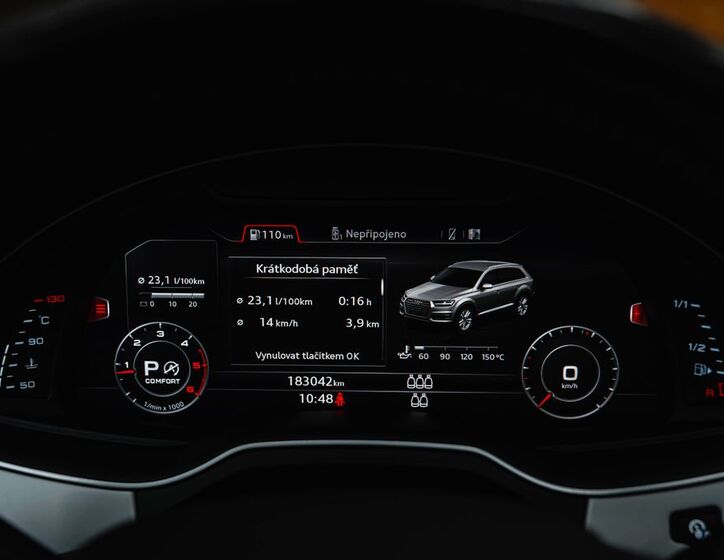 Audi Q7 6
