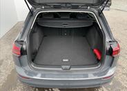 Volkswagen Golf 23