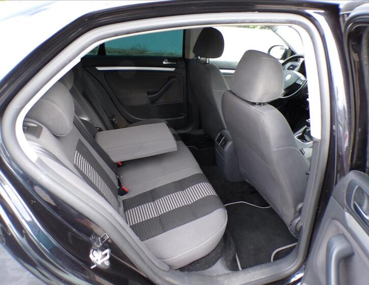 Volkswagen Jetta 15