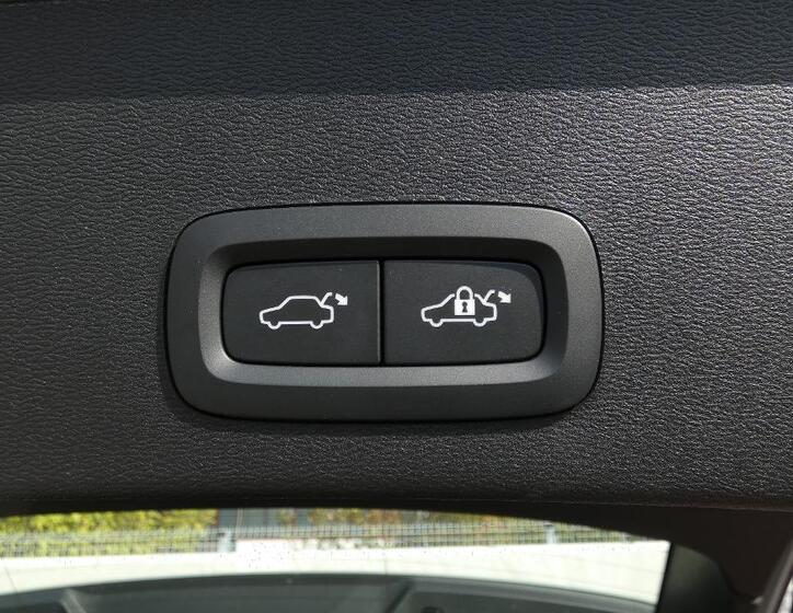 Volvo XC40 21