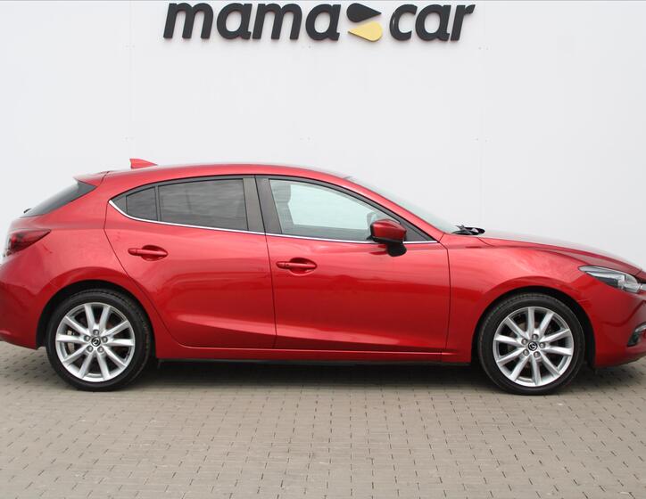 Mazda 3 8