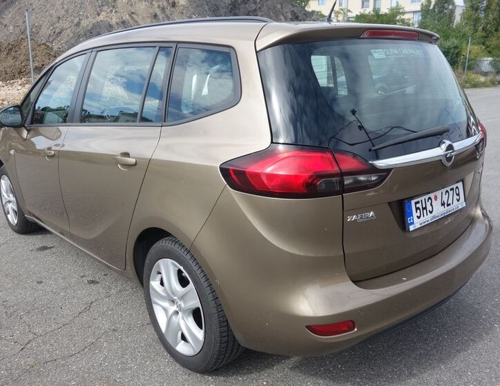 Opel Zafira 13