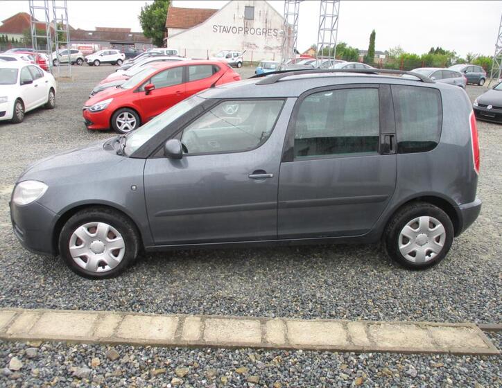 Škoda Roomster 8