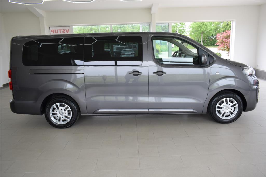 Peugeot Traveller