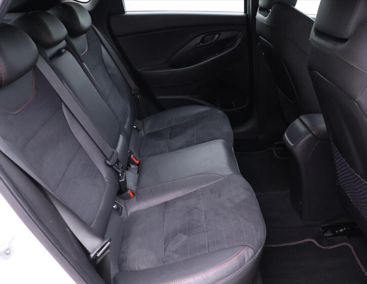 Hyundai i30 13