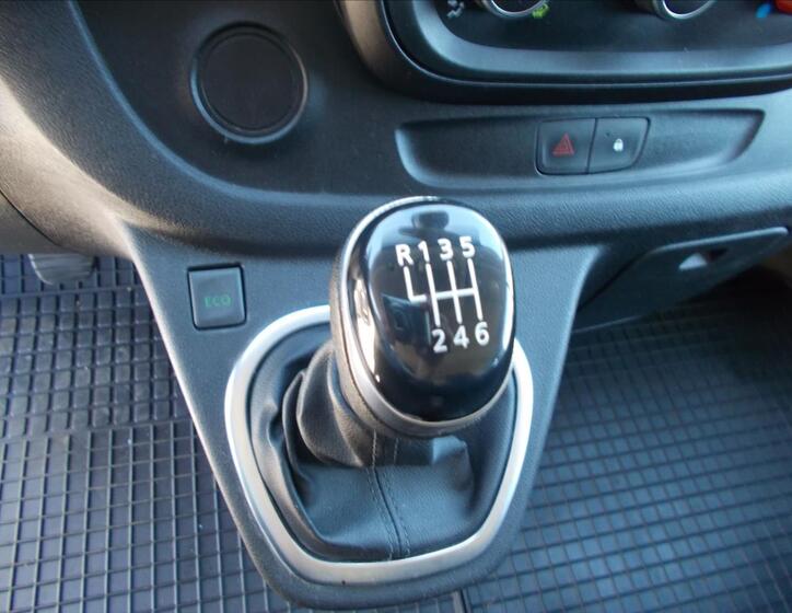 Renault Trafic 25