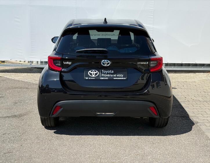 Toyota Yaris 5