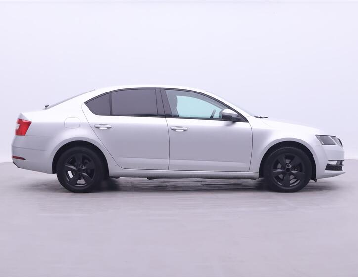 Škoda Octavia 8