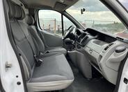 Opel Vivaro 11