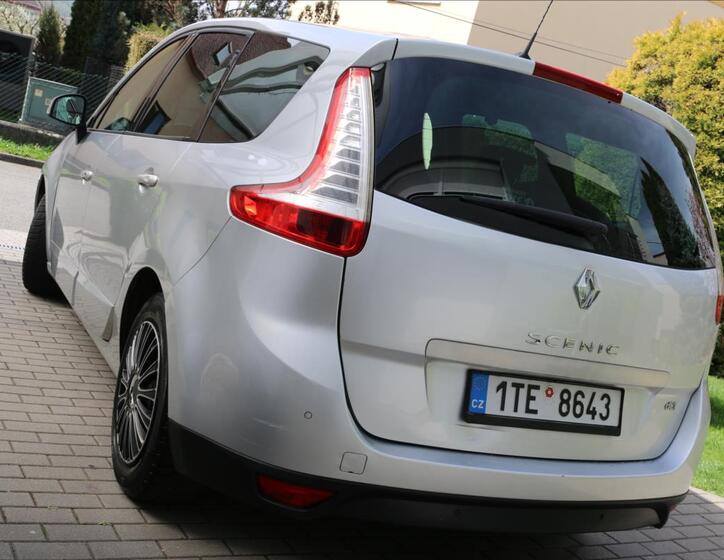 Renault Scénic 11