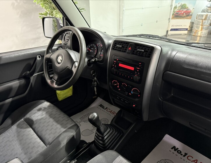 Suzuki Jimny 13