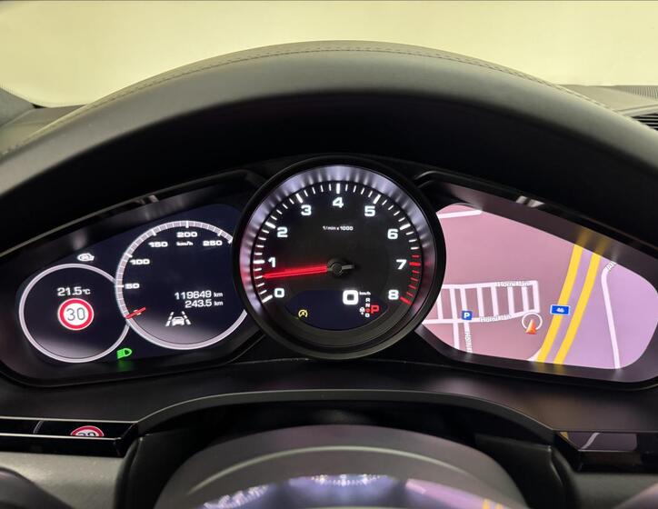 Porsche Cayenne 13