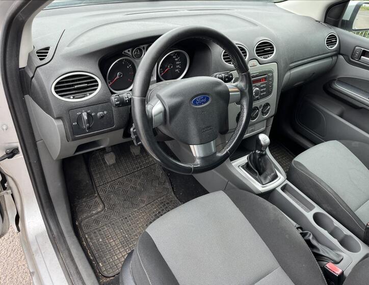 Ford Focus 8