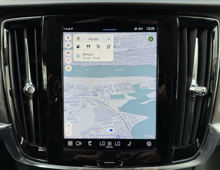 Volvo V90 23