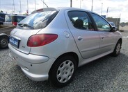 Peugeot 206 4