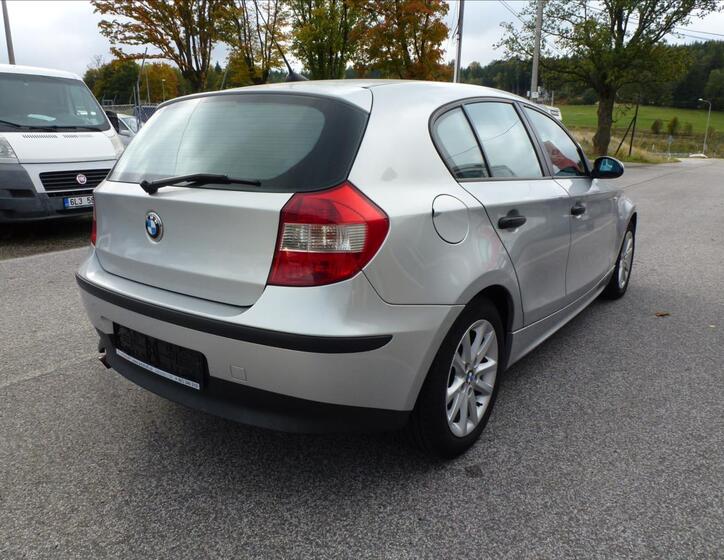 BMW Řada 1 8