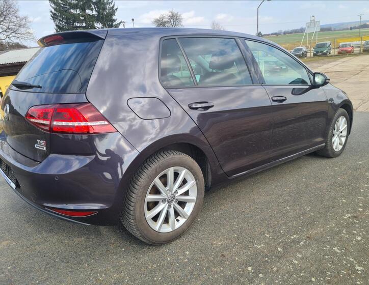 Volkswagen Golf 2