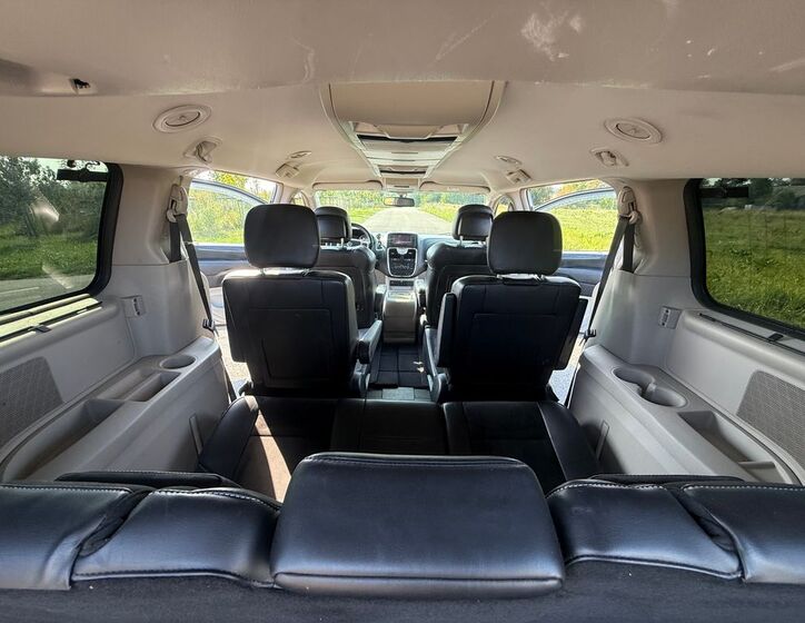 Lancia Voyager 19