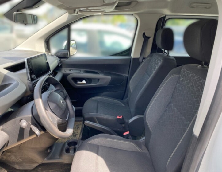 Peugeot Rifter 7