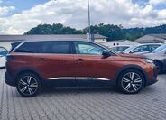 Peugeot 5008 4