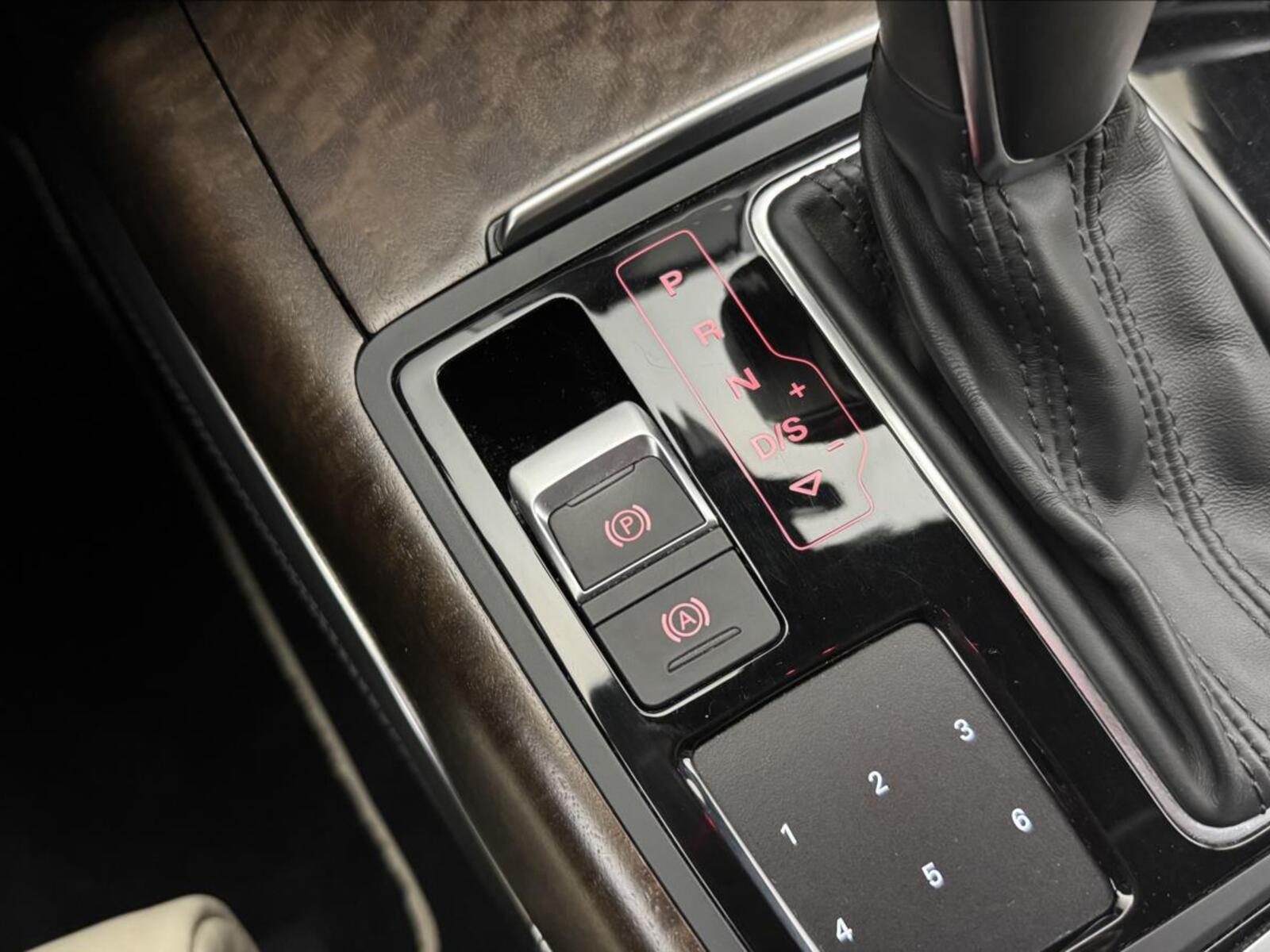 Audi A6 30