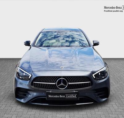 Mercedes-Benz Třídy E 8