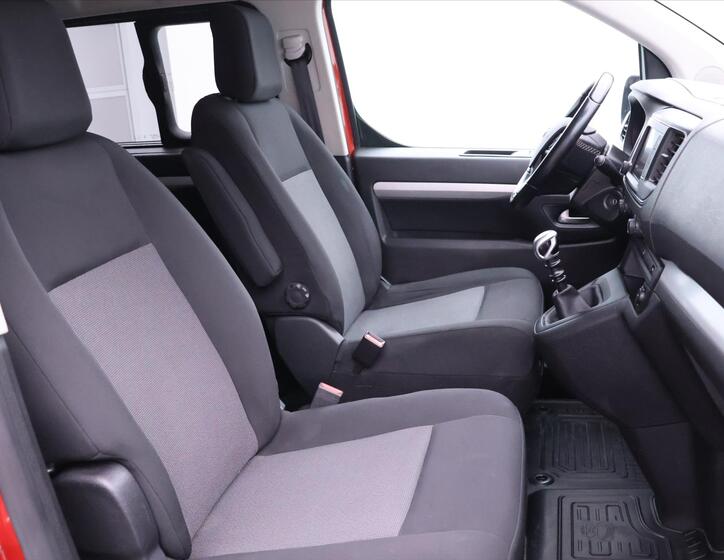 Toyota ProAce 14