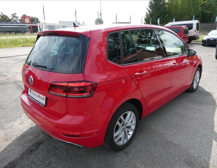 Volkswagen Golf Sportsvan 9