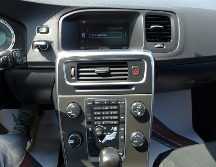 Volvo V60 23
