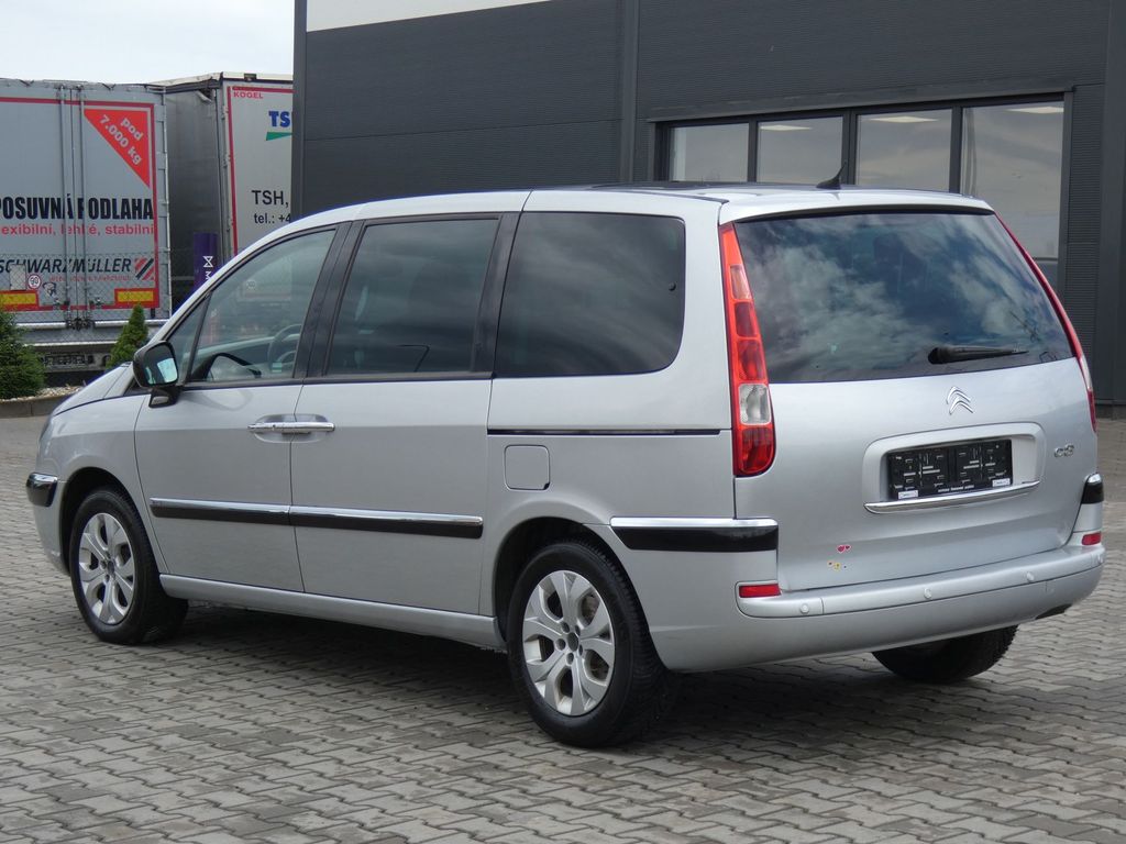 Citroën C8