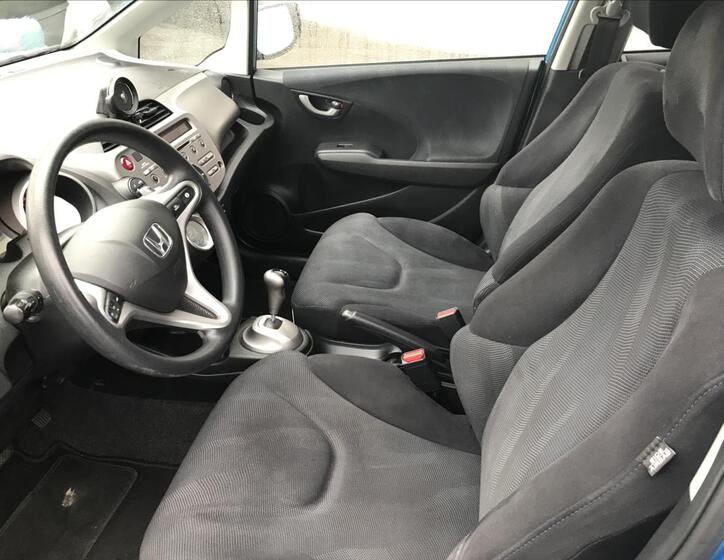 Honda Jazz 9