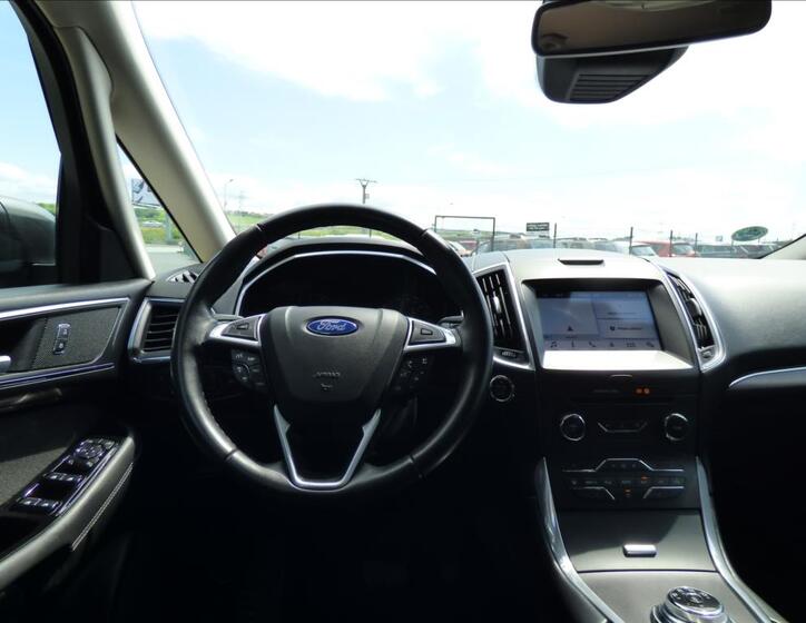Ford S-MAX 13