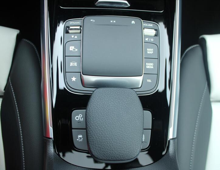 Mercedes-Benz GLB 18