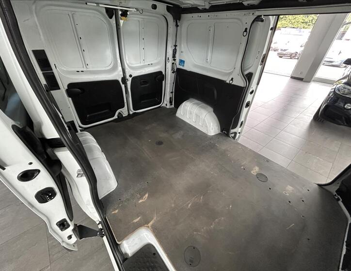 Renault Trafic 23