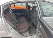 KIA Rio 13