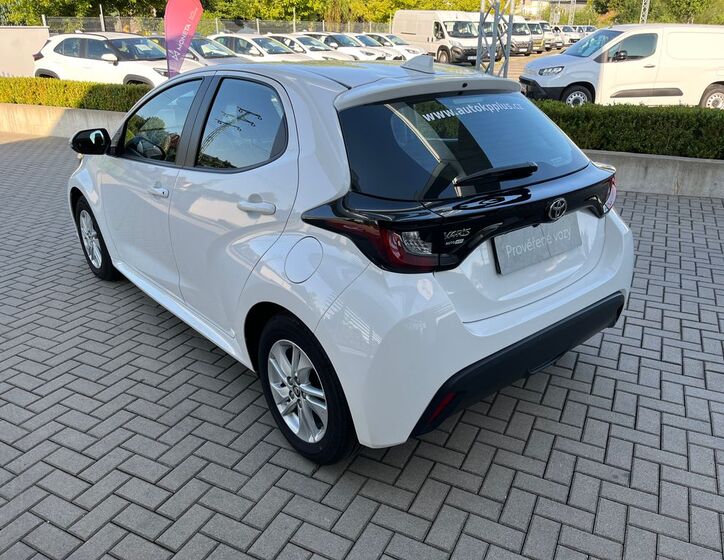 Toyota Yaris 4