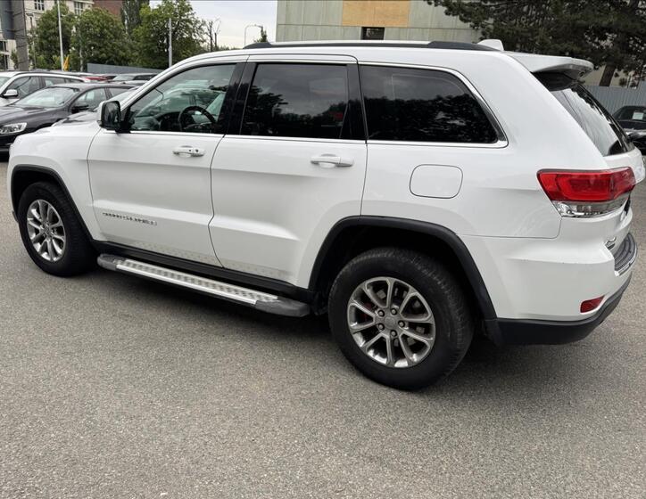 Jeep Grand Cherokee 6