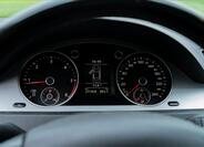 Volkswagen Passat 9