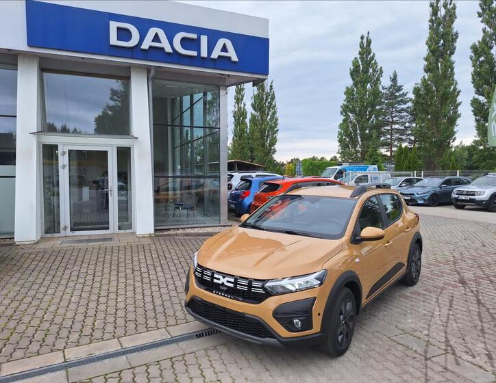 Dacia Sandero 1